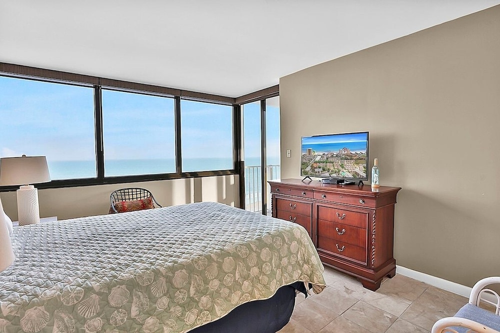 Sands Beach Club Ph1114 4 Bedroom Condo