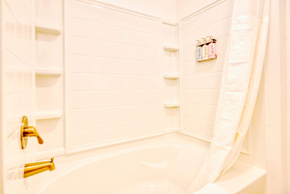 Grand Two Bedroom Two Bathroom Apartment with Balcony by The Scholar