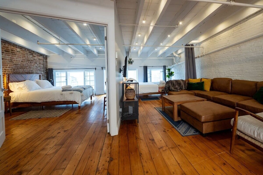 Stunning Old Montreal Penthouse