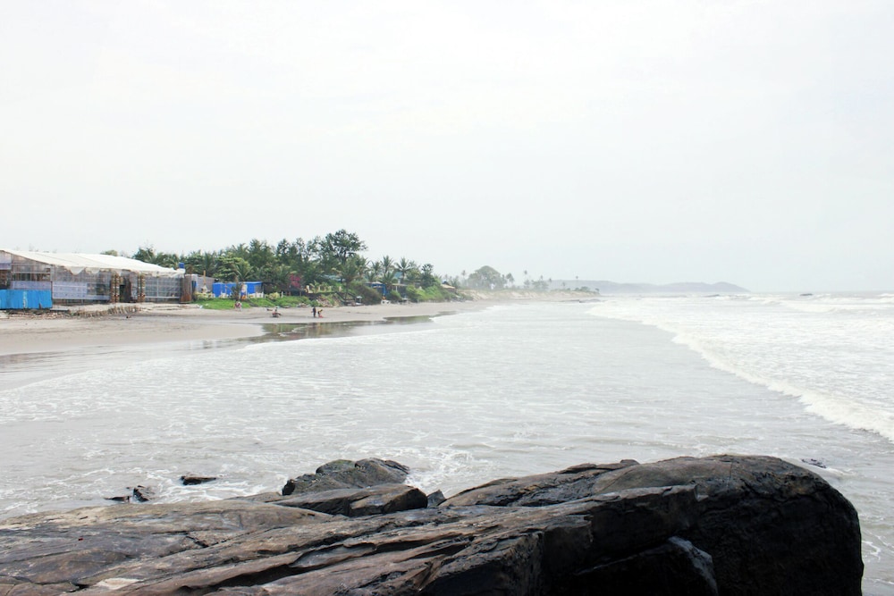 Royale Amata By the Beach