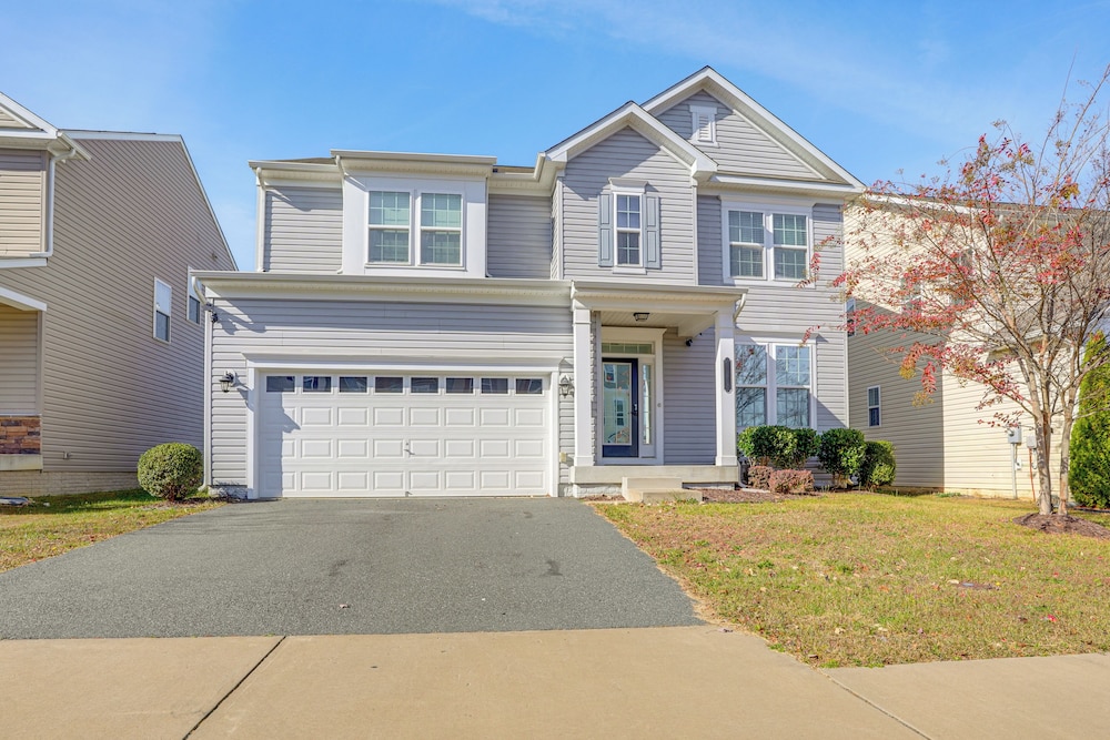 Centrally Located Home in Fredericksburg!