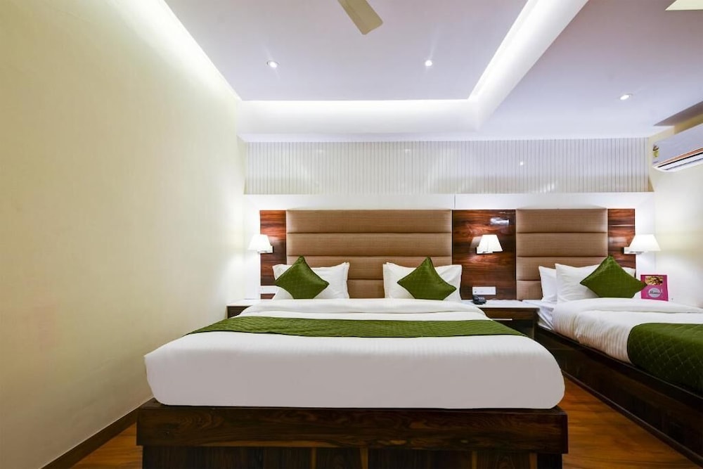 Hotel Geet Deluxe