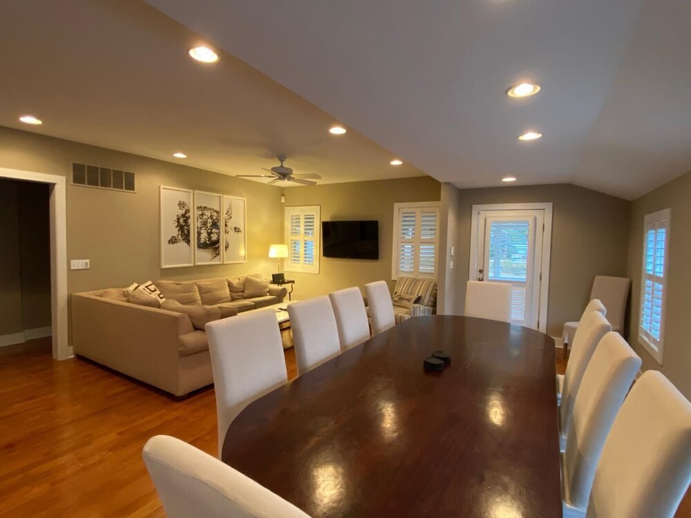 Olive Avenue 32