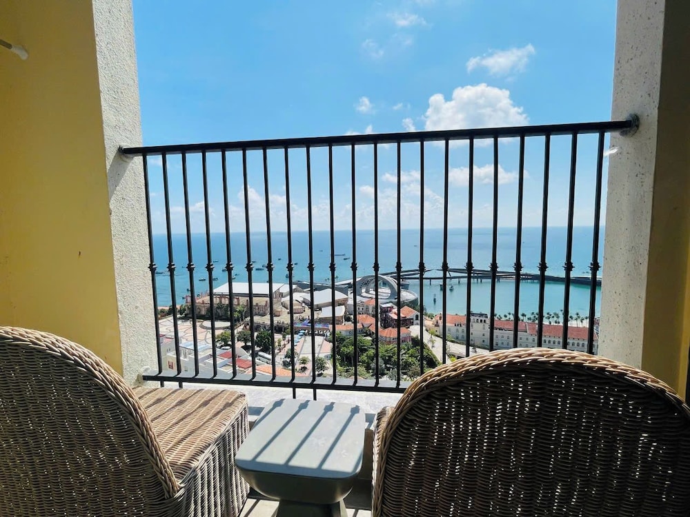 SenSea Hillside APT - Sunset Town PQ