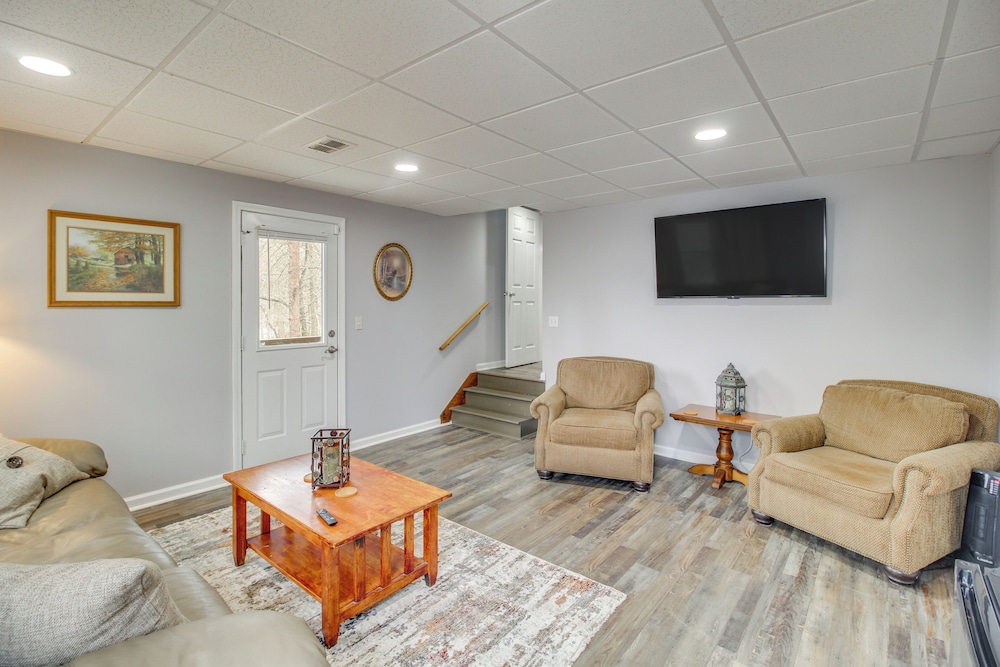 Community Perks: Mtn-view Ellijay Cabin w/ Hot Tub