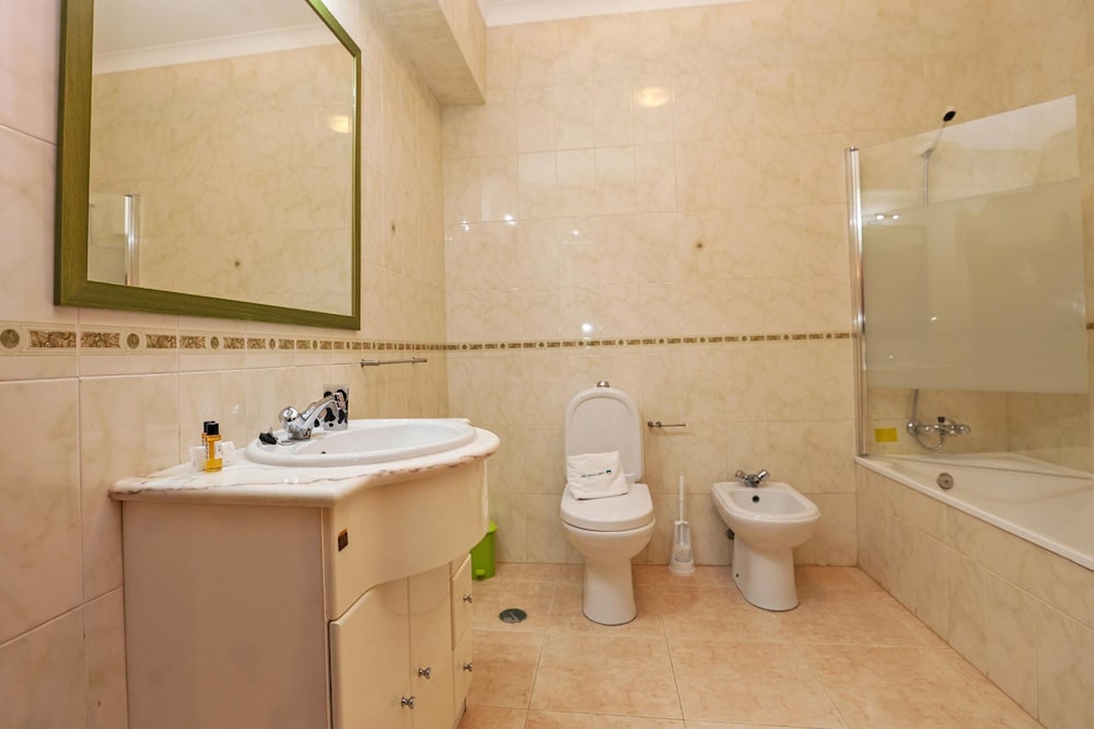 C25 - Town Center Apartment in Lagos