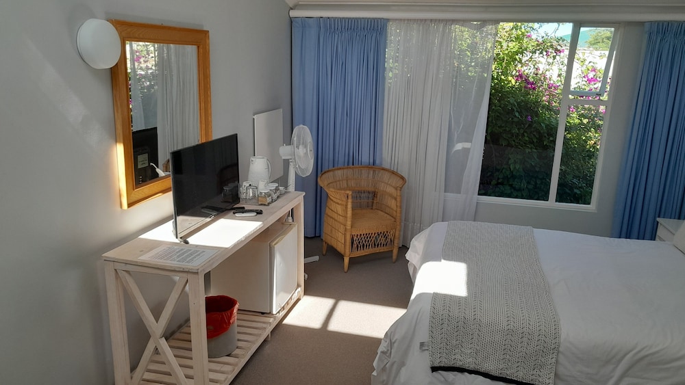 Brightwater Lodge