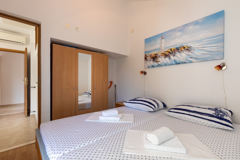Apartment Relax Ston view 2