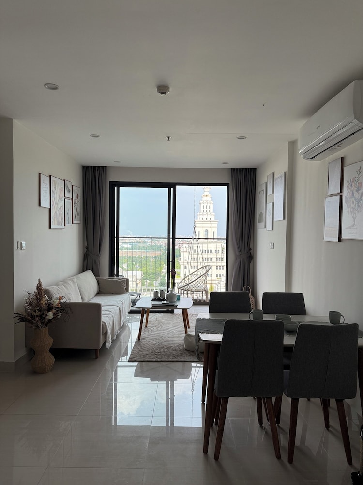 Moon Homestay 96