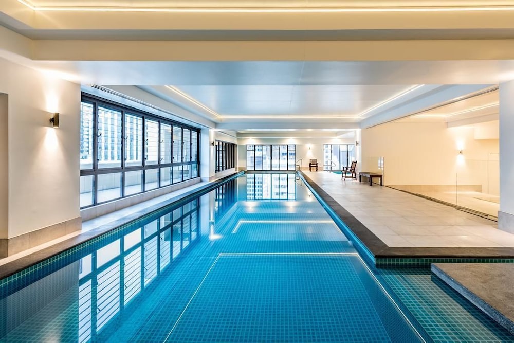 Metropolis 2 Bedroom Park Suite