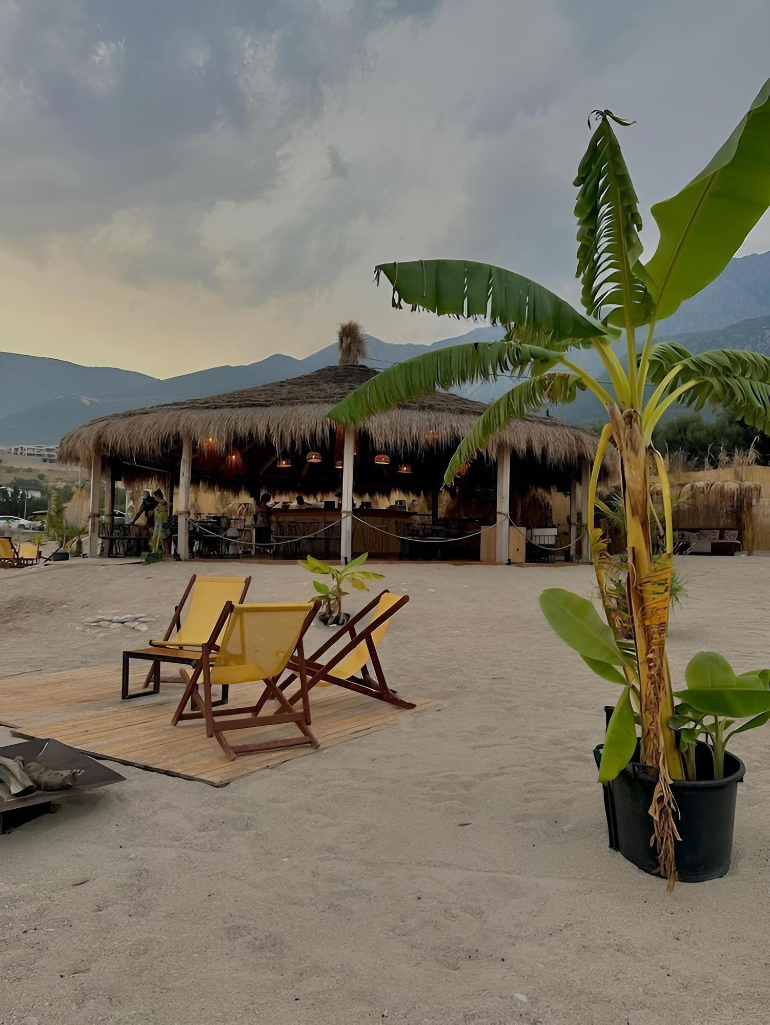 Domi Beach Valley