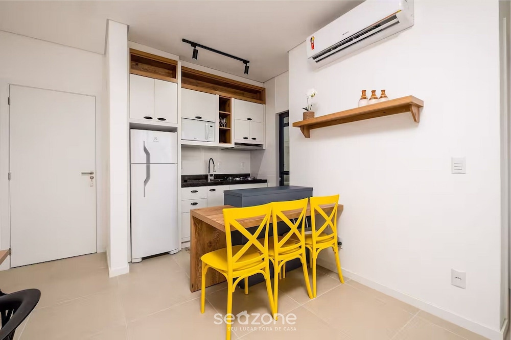 CCS - Studios 320m From the Beach in Campeche Floripa/sc