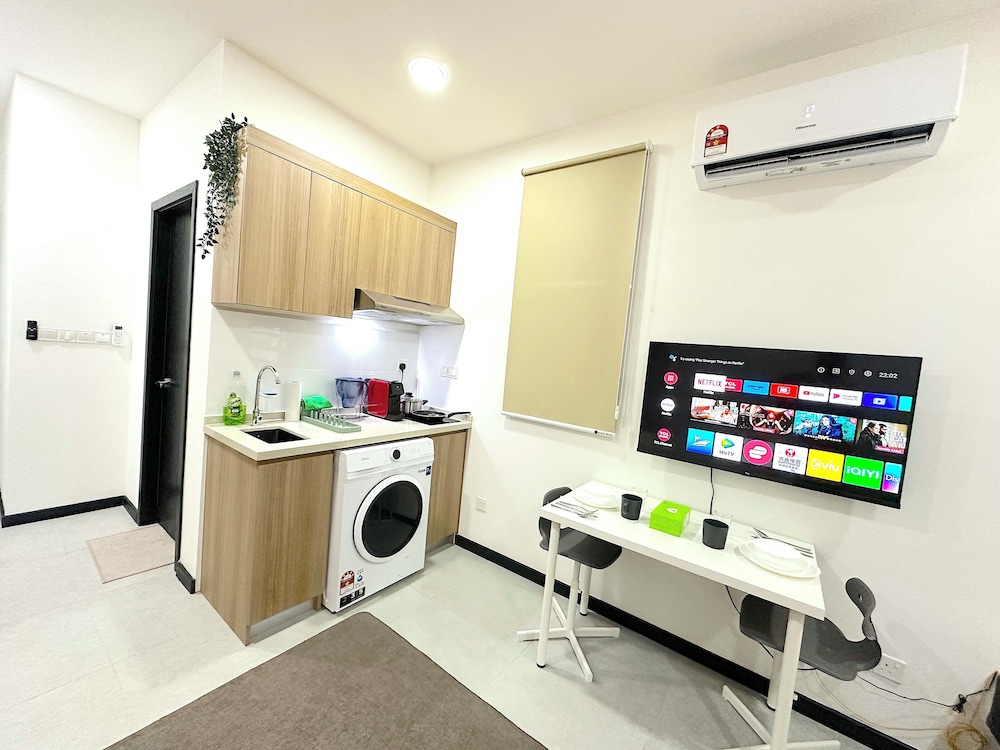 Neu Suites By Serenity Vacation Homes