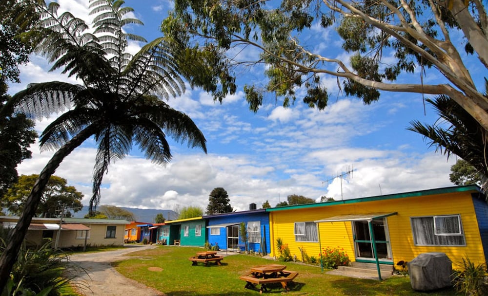 Karamea Farm Baches