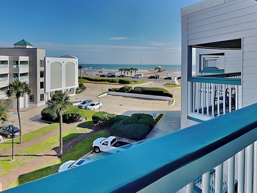 Casa Del Mar 350-front Facing