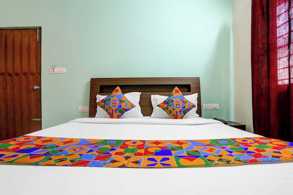 FabHotel Royal Suites - Yeshwanthpur