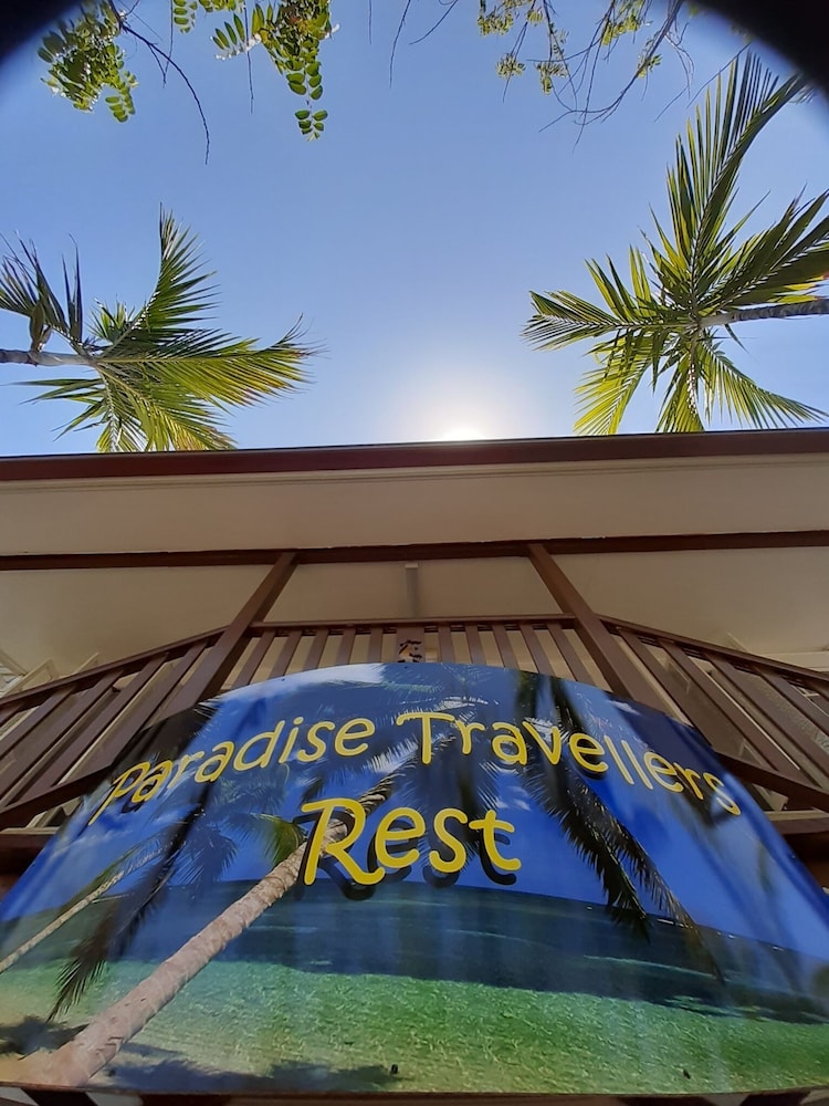 Travellers Paradise Heritage Historical Place - Hostel