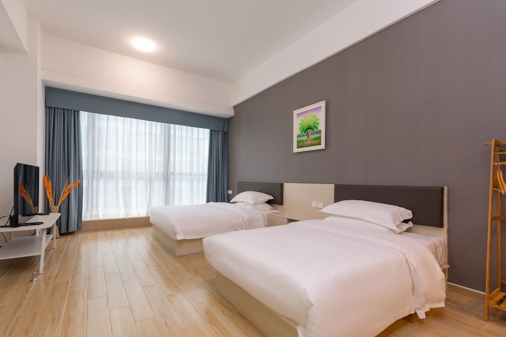 Zhongshan Vacations - The Passion Man Hotel - Property Image 4