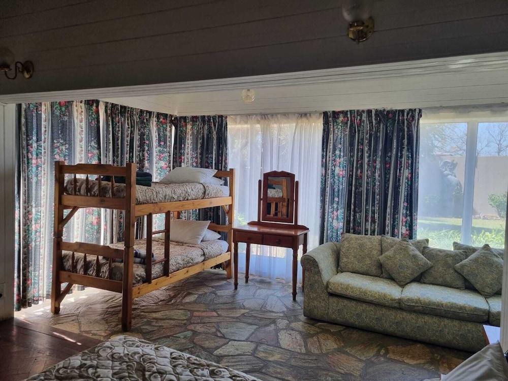 Emerald Guesthouse