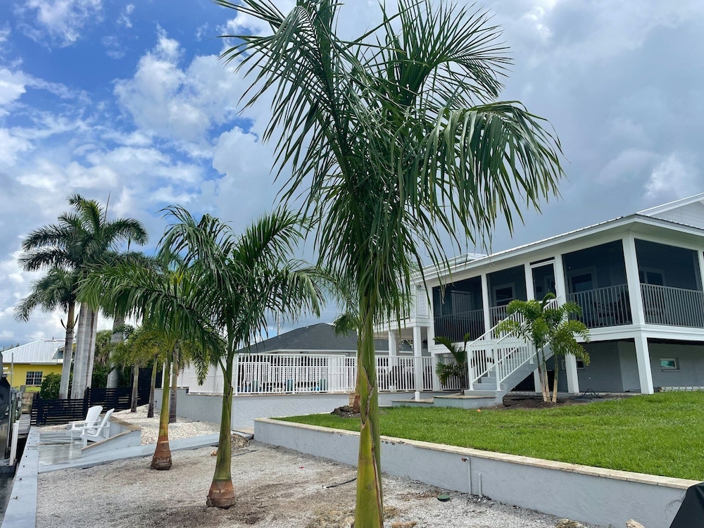 Englewood 3 Bedroom Private Pool+Spa Canal on Lemon Bay Home 3 Home