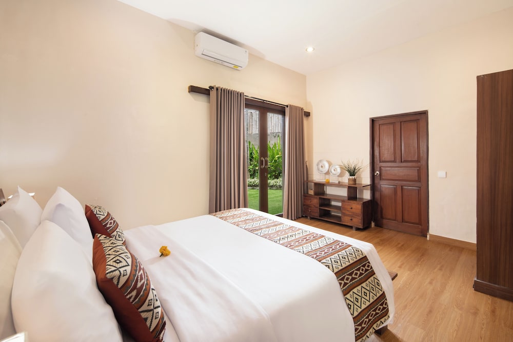Red Lotus Villa Seminyak