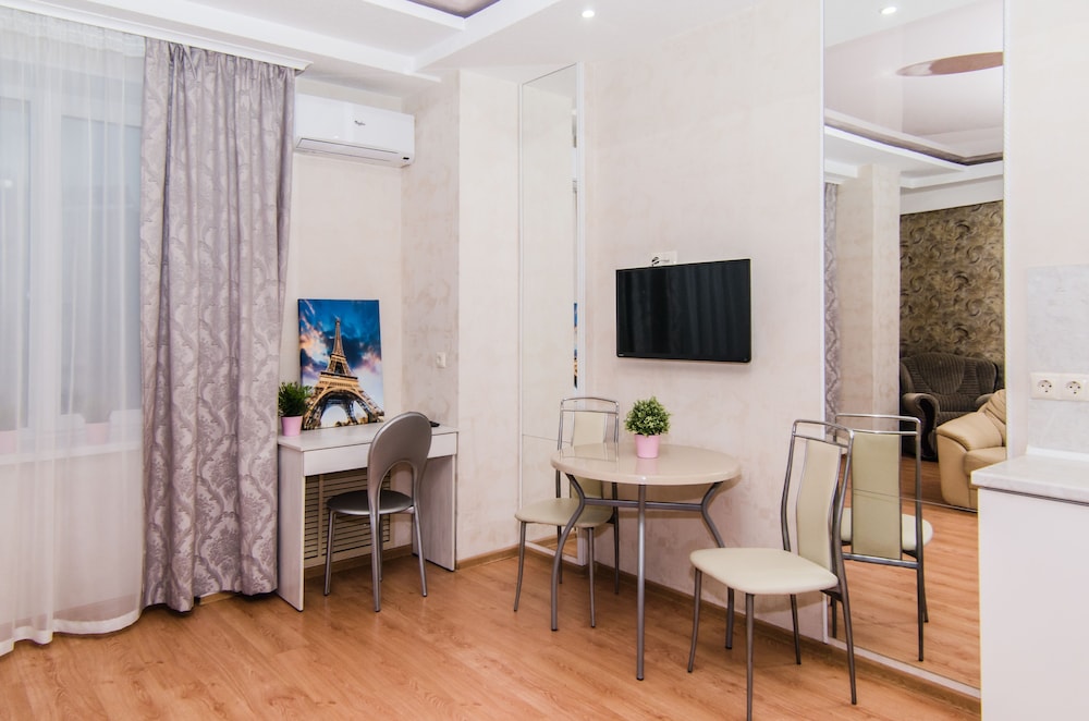 InnHome Apartments - MOPRa Square