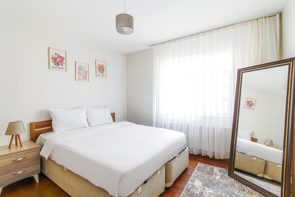 Fully Furnished Comfortable Flat in Sisli