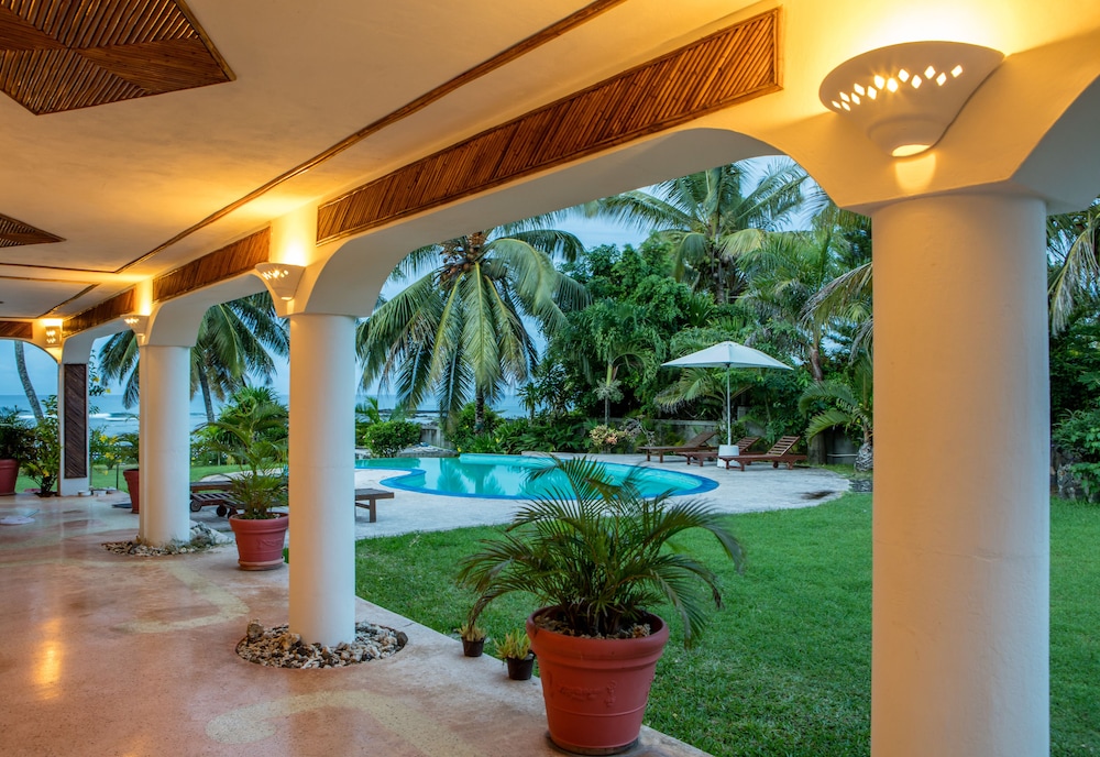 Ocean Beach Villa