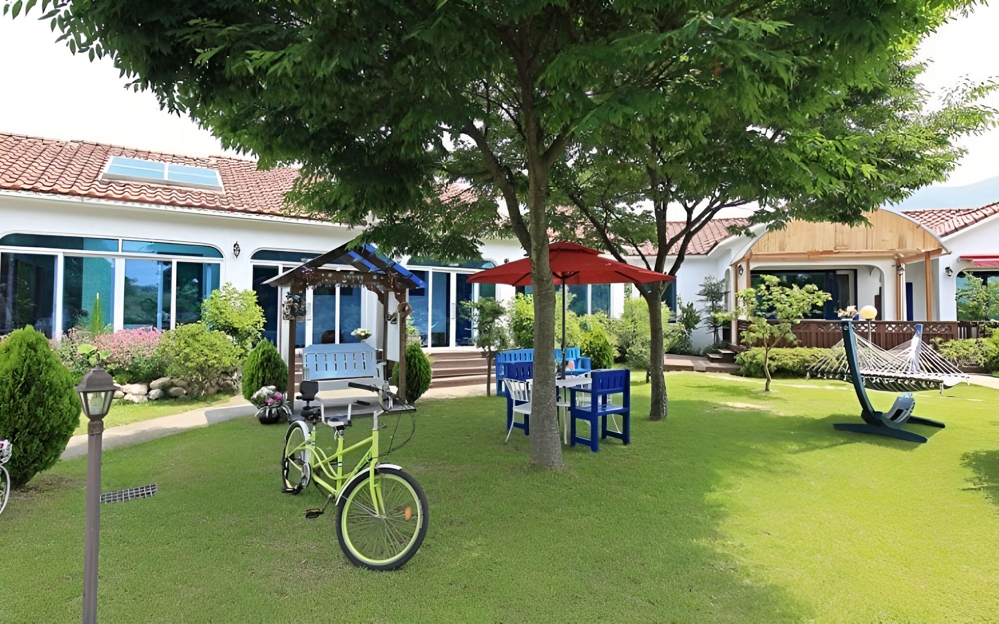 Gyeongju Full Garden Pension