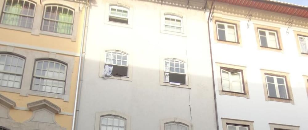 Be Coimbra Hostels → Be Coimbra Jugendherbergen — photo 3