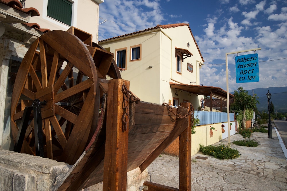 Kalypso Studios & Apartments