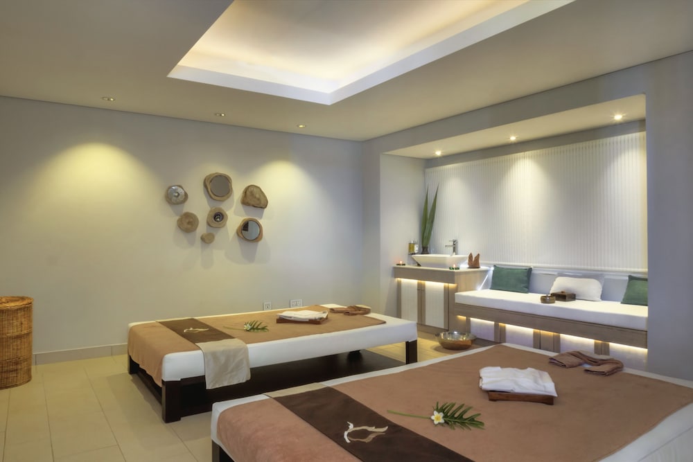 Radisson Blu Azuri Resort & Spa
