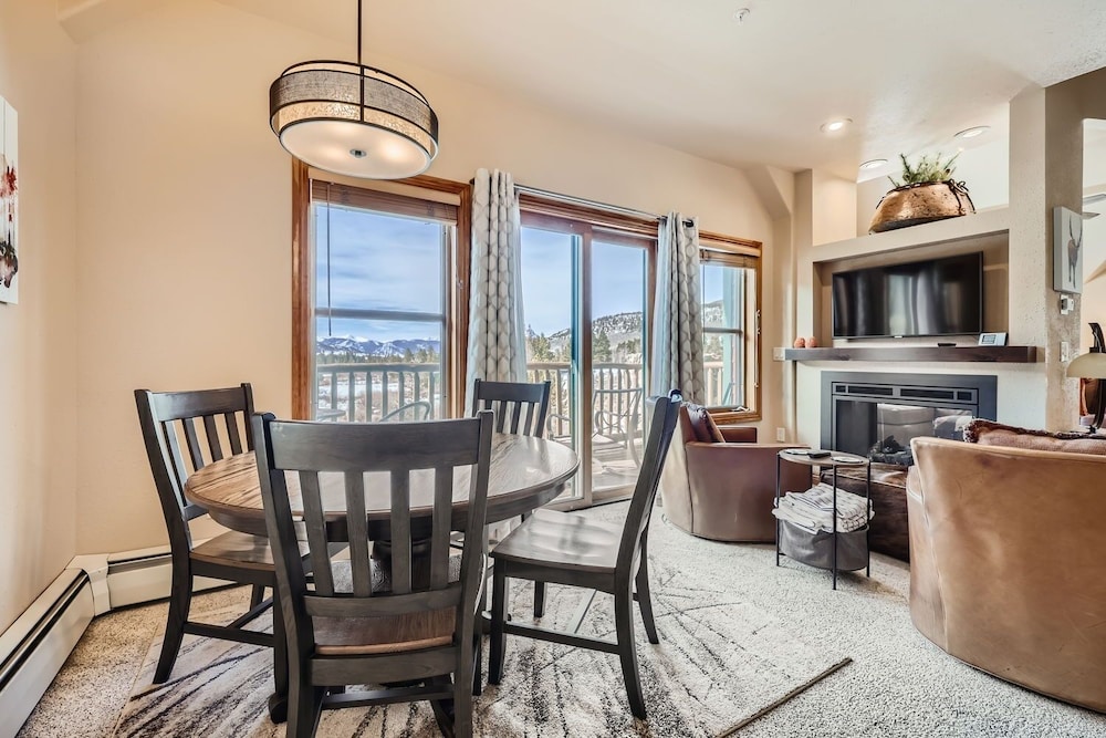 5959 Hidden River Lodge 2 Bedroom Condo
