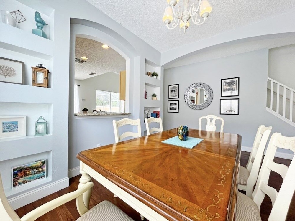 Endless Summer 6 Bedroom Home