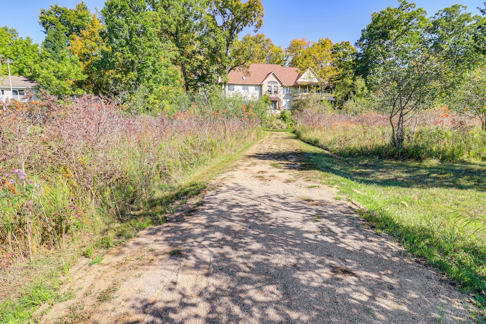 Goose Lake Home: 13 Mi to Michigan Int'l Speedway