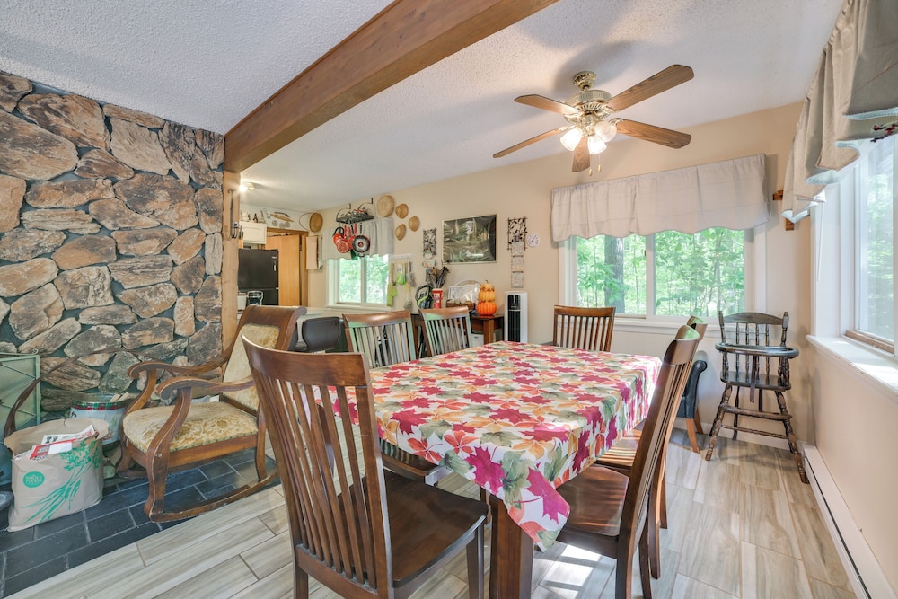 Indoor Pool Access: Cabin in Lakes of the North!