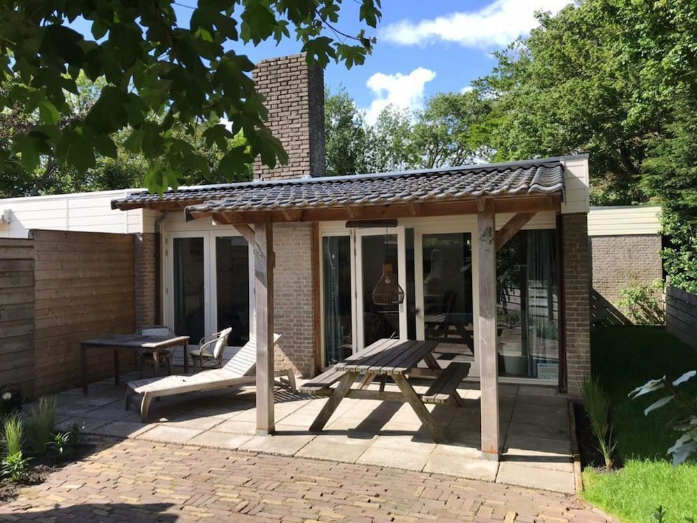 Cosy Bungalow on Quiet Resort Near Beach