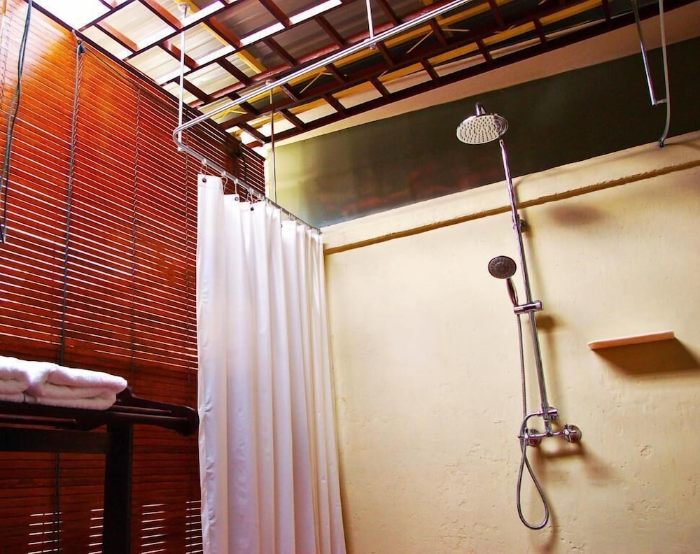 PalanquInn Heritage Suites