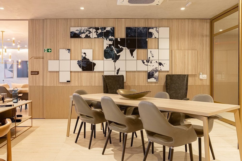 meeting & event spaces