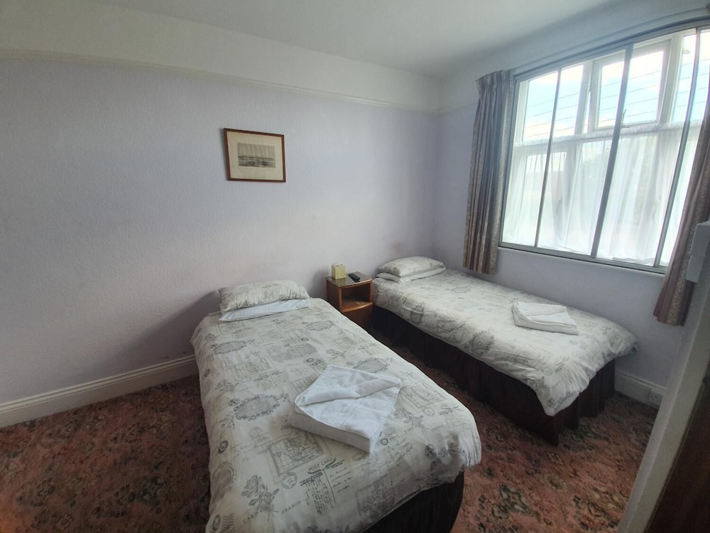 Dove Court Mini Lodge