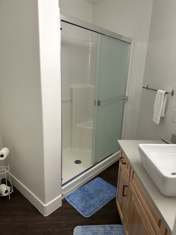LUXURY DOWNTOWN CONDO TWO BEDROOM