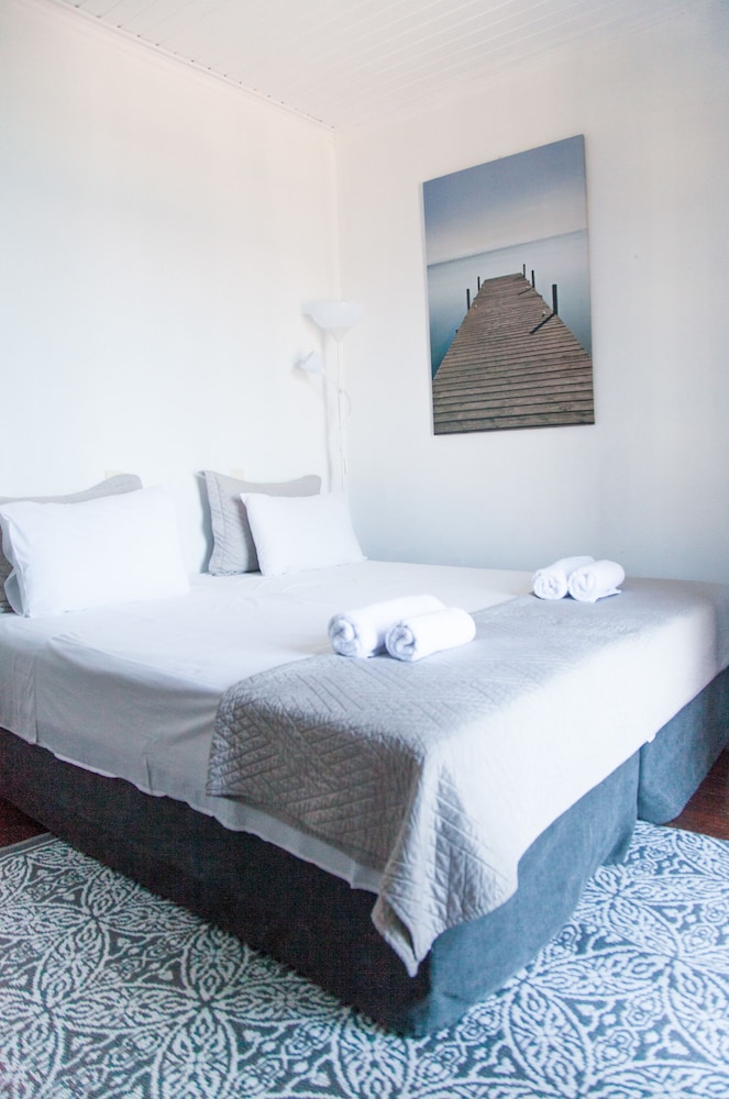 Olive Press Hotel & Apartments