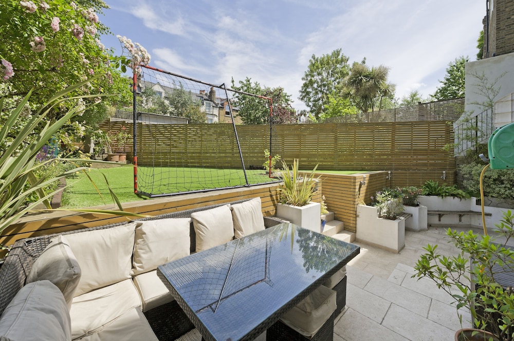 outdoor bbq area