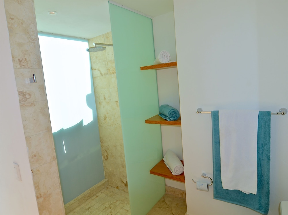 A-Nah Suites Apartamentos by CSR