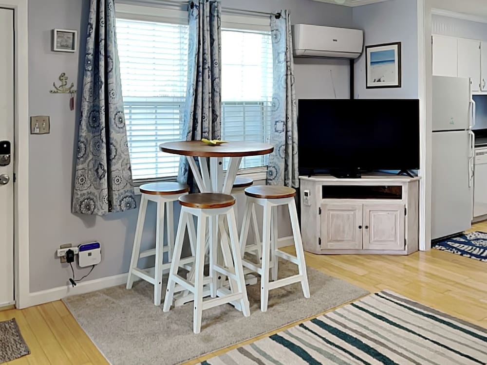 In Good Sands by Topsail Realty