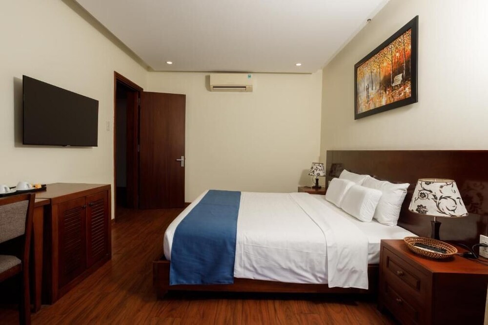 Bounce Beach Hotel & Tien Sa Resort