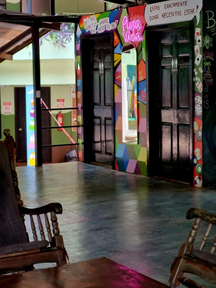 Casa Pura Vida Surf Hostel