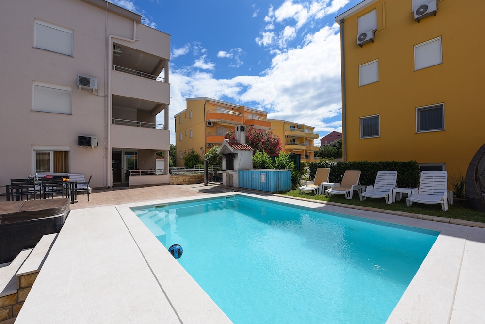 Sunset Beach Suites