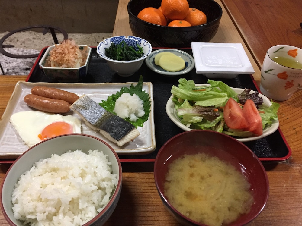 Minpaku Yuzuriha