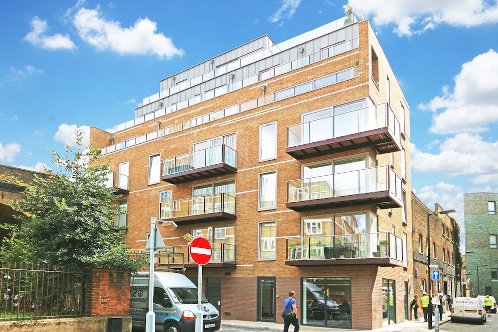 Accomodo London Southbank - Spacious & Elegant Apartments near Big Ben & London Eye